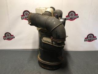 Корпус воздушного фильтра TOYOTA HIACE 1996