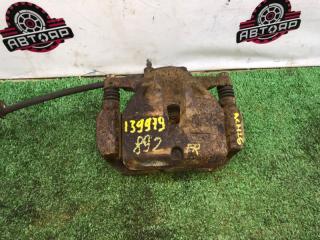 Суппорт тормозной передний правый TOYOTA IPSUM 2002