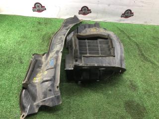 Подкрылок передний левый NISSAN ELGRAND 2001