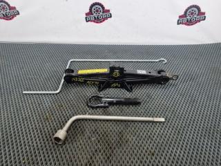 Домкрат TOYOTA CAMRY 2009