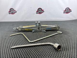 Домкрат TOYOTA COROLLA FIELDER 2009