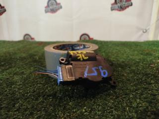 Запчасть привод заслонок отопителя VOLKSWAGEN TOUAREG 2007