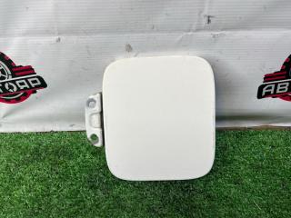 Запчасть лючок топливного бака TOYOTA REGIUS 1999