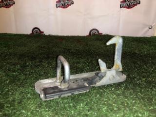 Фото запчасти замок капота VOLKSWAGEN TIGUAN 2011 контрактная запчасть Запчасть замок капота VOLKSWAGEN TIGUAN 2011