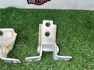 Петля двери задняя левая AXELA 2014 BM5FS P5-VPS