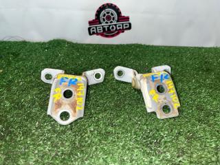 Петля двери передняя правая MAZDA AXELA 2014 BM5FS P5-VPS KD53-58-210A контрактная