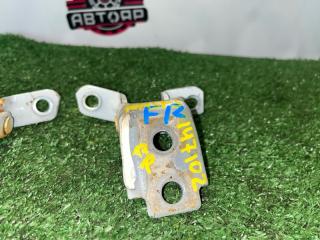 Петля двери передняя правая AXELA 2014 BM5FS P5-VPS