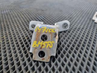 Петля двери передняя левая AXELA 2014 BM5FS P5-VPS