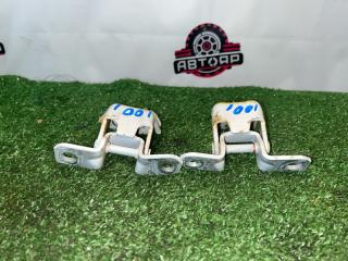 Петля двери задняя правая AXELA 2014 BM5FS P5-VPS