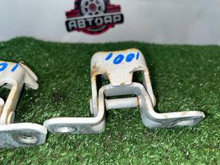 Петля двери задняя правая AXELA 2014 BM5FS P5-VPS