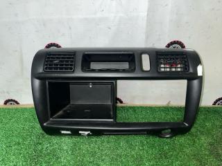 Запчасть накладка пластиковая в салон NISSAN VANETTE 2007