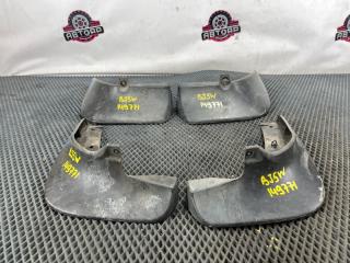 Запчасть брызговик MAZDA FAMILIA 2002