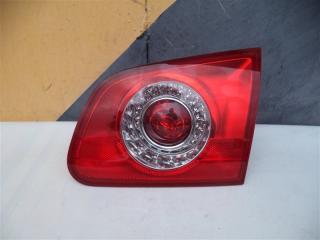 Фонарь в крышку багажника правый Volkswagen Passat Variant 2006