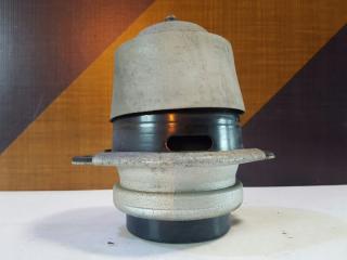 Подушка двигателя Volkswagen Touareg 2005