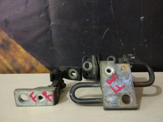 Петля двери передняя правая AUDI A4 2005 контрактная Петля двери передняя правая AUDI A4 2005