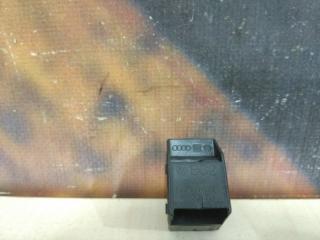 Кнопка стеклоподъемника Volkswagen Passat B5 AZX Кнопка стеклоподъемника Volkswagen Passat B5 AZX