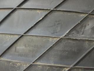 Подкрылок задний левый Lincoln Navigator 5.4