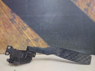 Педаль газа Volkswagen Touareg 2003