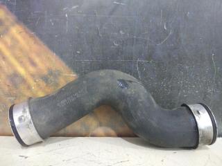 Патрубок интеркуллера Volkswagen Passat Variant 2010 контрактная Патрубок интеркуллера Volkswagen Passat Variant 2010