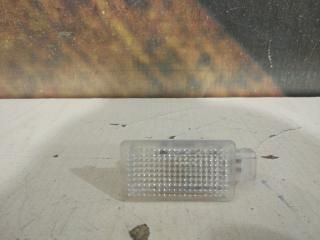 Фото запчасти плафон салона AUDI A8 2004 контрактная запчасть Запчасть плафон салона AUDI A8 2004