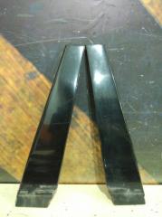 Декоративная накладка передняя AUDI A8 2004 контрактная Декоративная накладка передняя AUDI A8 2004