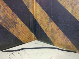 Фото запчасти подкапотный уплотнитель AUDI A8 2004 контрактная запчасть Запчасть подкапотный уплотнитель AUDI A8 2004