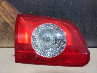 Фонарь в крышку багажника левый Volkswagen Passat Variant 2006