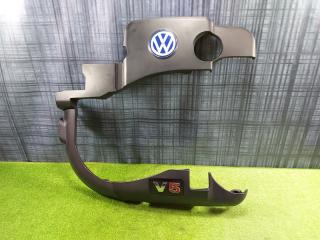 Декоративная накладка двигателя Volkswagen Passat 2003