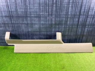 Накладка на порог передняя правая Cadillac Escalade 2004