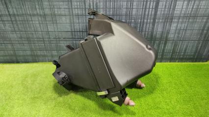 Корпус воздушного фильтра AUDI Allroad 2001