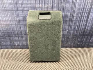 Обшивка багажника правая AUDI Allroad 2002 контрактная Обшивка багажника правая AUDI Allroad 2002