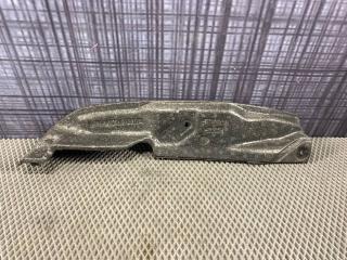 Пыльник крыла левый AUDI Allroad 2004