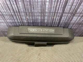 Декоративная накладка двигателя AUDI A6 Allroad 2006 контрактная Декоративная накладка двигателя AUDI A6 Allroad 2006