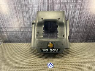 Декоративная накладка двигателя Volkswagen Passat Variant 2002