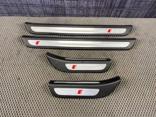 Комплект накладок на порог AUDI Q5 2009