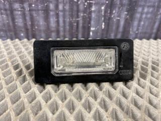 Плафон подсветки номера AUDI Q5 2009