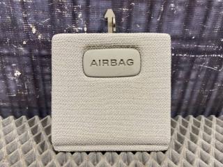 Обшивка салона правая AUDI Allroad 2001