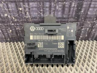 Блок управления дверьми передний правый AUDI A4 Avant 2008