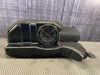 Сабвуфер AUDI A6 2003