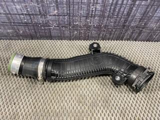 Патрубок интеркуллера Volkswagen Passat 2008 контрактная Патрубок интеркуллера Volkswagen Passat 2008