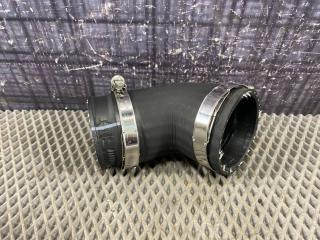 Патрубок интеркуллера Volkswagen Passat 2008 контрактная Патрубок интеркуллера Volkswagen Passat 2008