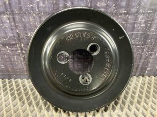 Шкив помпы Volkswagen Passat 2011