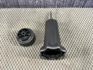Крепление запасного колеса Volkswagen Passat 2004