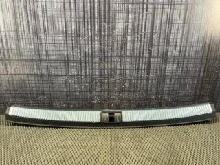 Накладка на замок задняя AUDI A4 Avant 2006 контрактная Накладка на замок задняя AUDI A4 Avant 2006