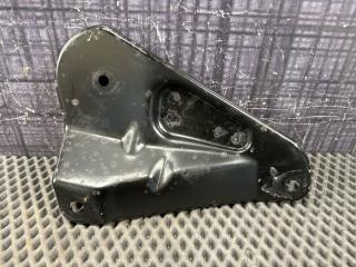 Кронштейн подрамника задний правый AUDI A4 2008 контрактная Кронштейн подрамника задний правый AUDI A4 2008