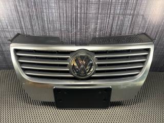 Решетка радиатора Volkswagen Passat Variant 2010