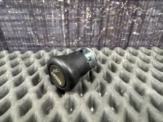 Прикуриватель AUDI A4 Avant 2004