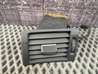 Воздуховод левый AUDI A4 Avant 2004