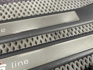 Комплект накладок на порог A4 Avant 2004 B6 AMB