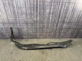 Пыльник крыла передний правый AUDI Q7 2007